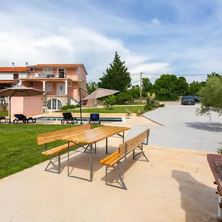 Amazing In With Wifi Apartment Malinska